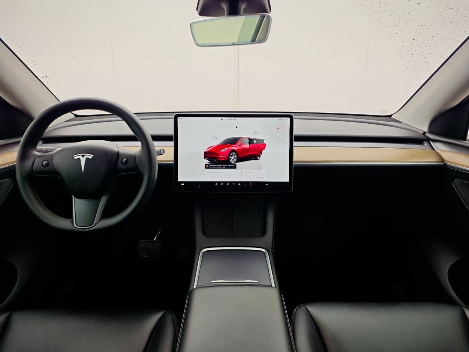 Tesla Model Y RWD 5d