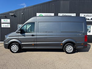 VW Crafter 35, modelår 2022, 92,000 km