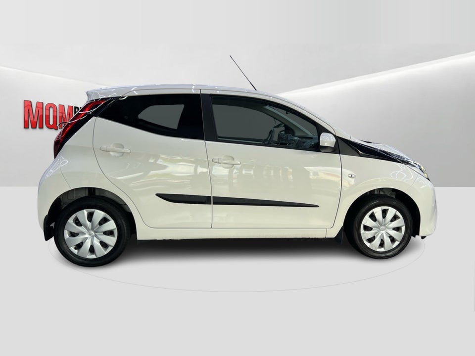 Toyota Aygo 1,0 VVT-i x-press 5d