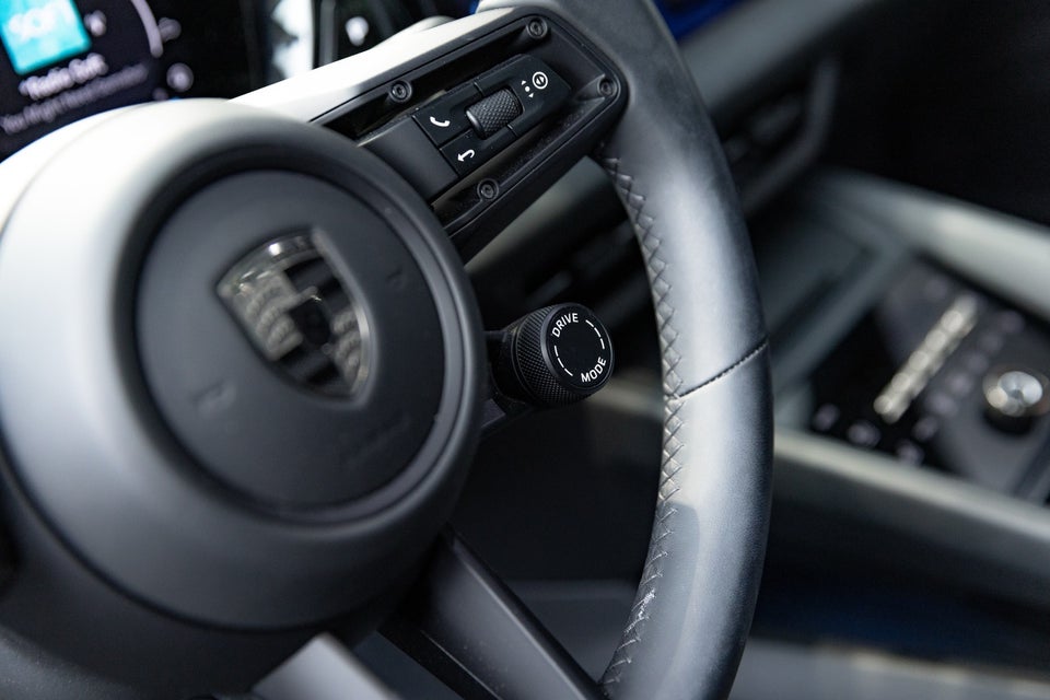 Porsche Macan Turbo 5d