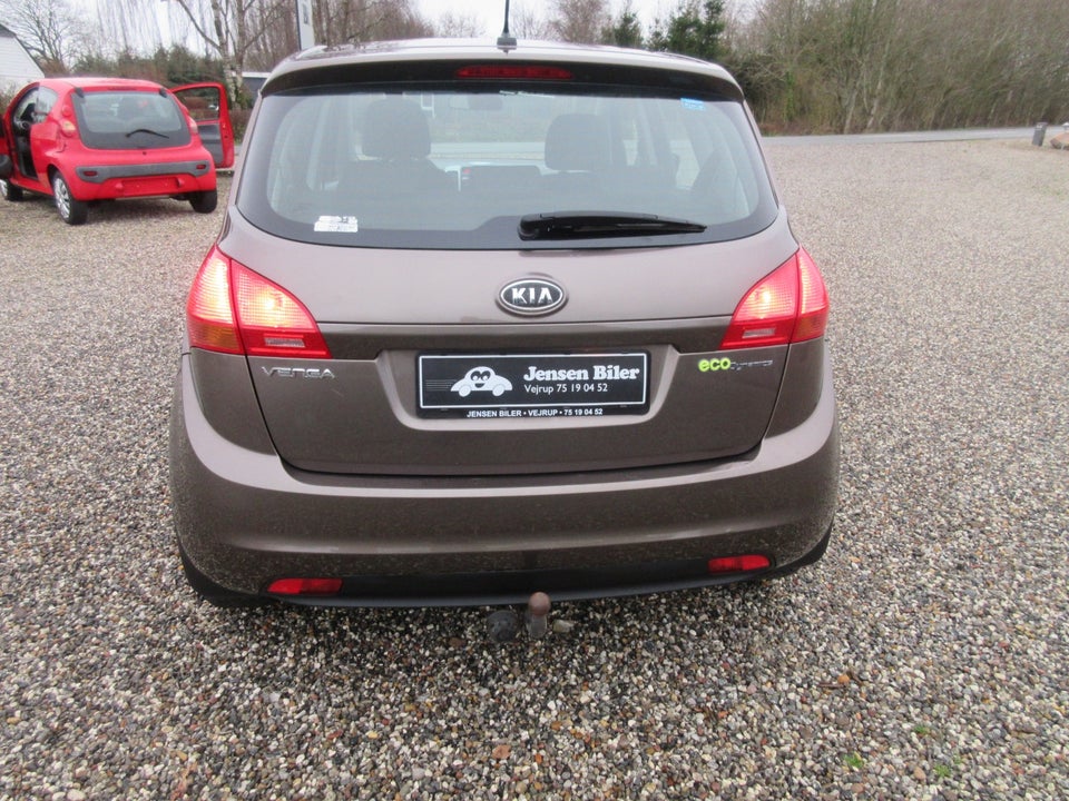 Kia Venga 1,6 CVVT Motion+ 5d