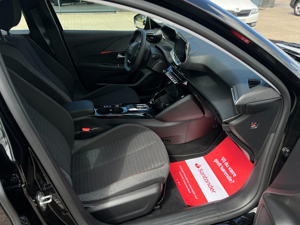 Peugeot e-208 50 Active Pack 5d