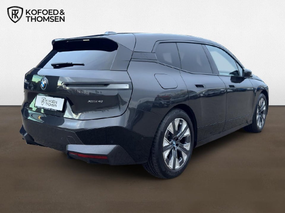 BMW iX xDrive40 5d