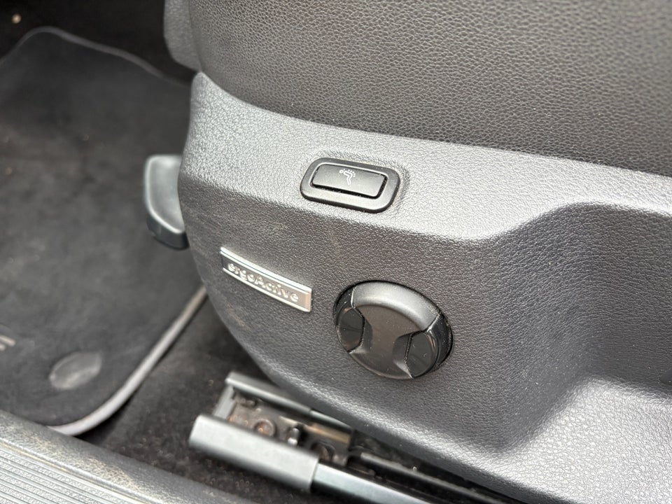 VW Golf VII 1,6 TDi 110 BlueMotion 5d