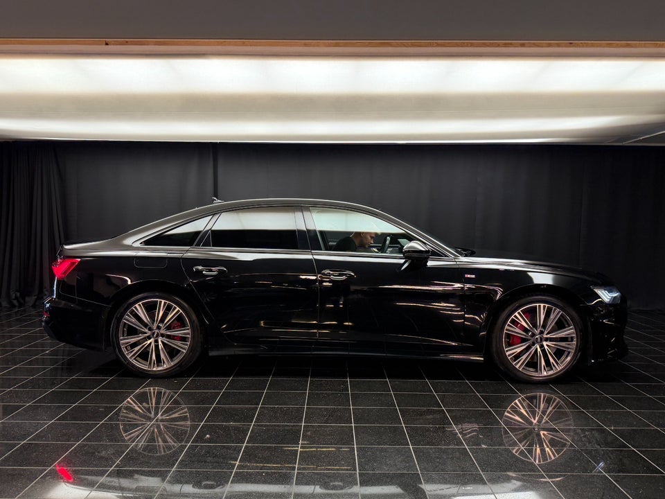 Audi A6 55 TFSi e S-line quattro S-tr. 4d