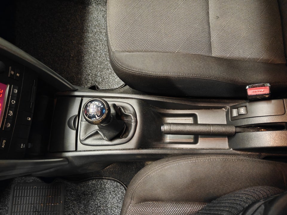 Peugeot 207 1,6 VTi Premium SW 5d