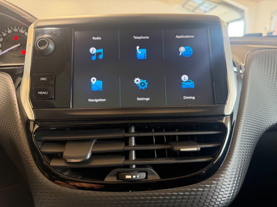 Peugeot 208 1,6 BlueHDi 100 Desire Sky 5d