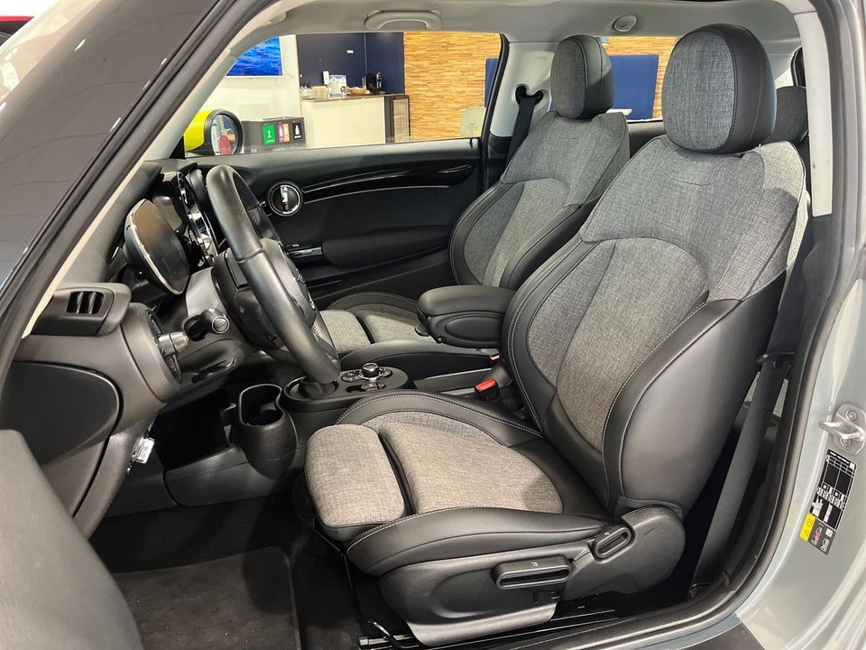 MINI Cooper SE Camden Edition 3d