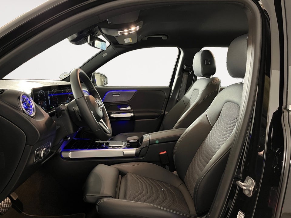 Mercedes EQB300 Progressive 4Matic 7prs 5d