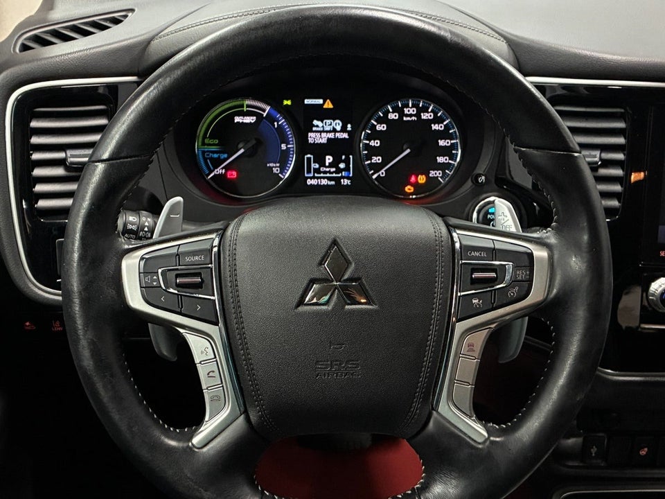 Mitsubishi Outlander 2,4 PHEV Intense CVT 4WD 5d