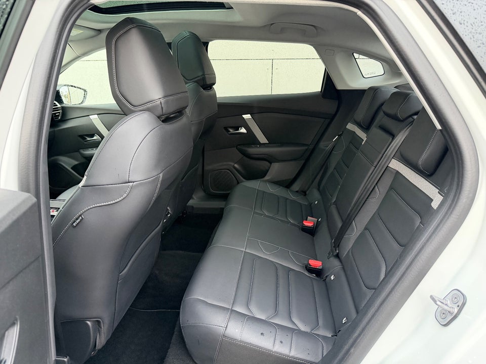 Citroën ë-C4 X 50 Palais Sky 4d