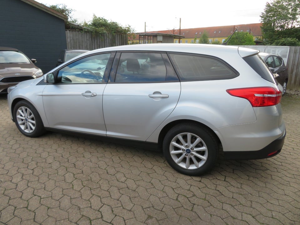 Ford Focus 1,0 SCTi 125 Business stc. 5d