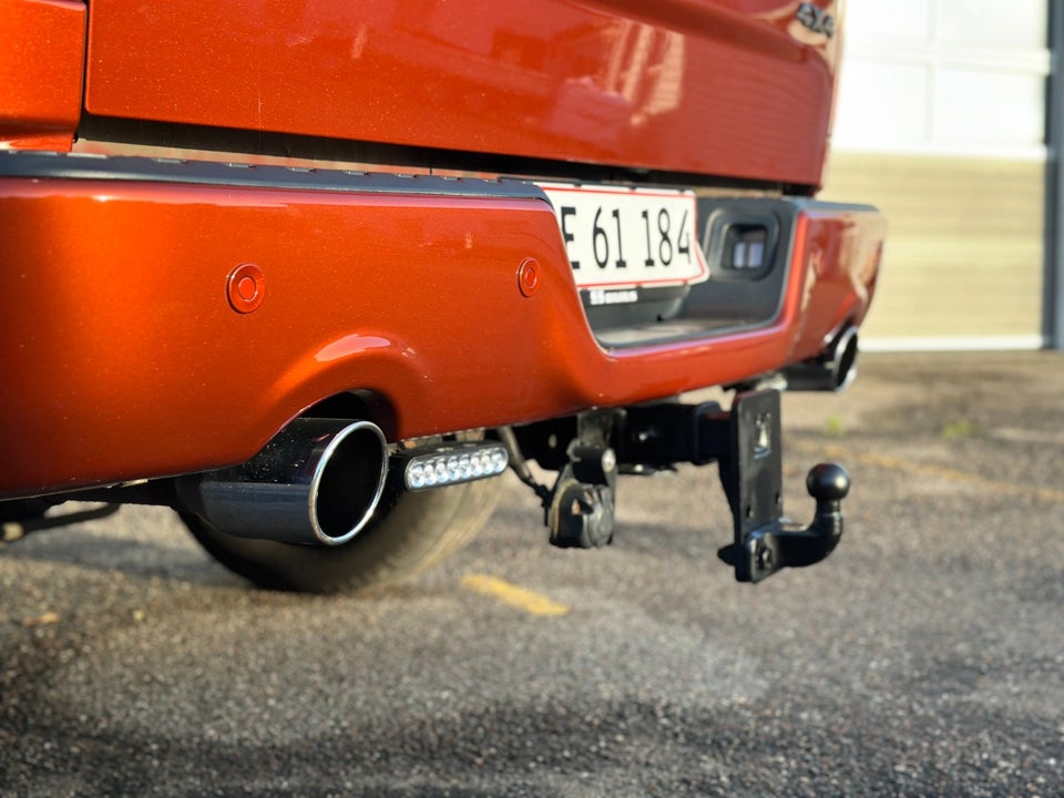 Dodge RAM 1500 5,7 V8 Longhorn Crew Cab aut. 4x4 4d