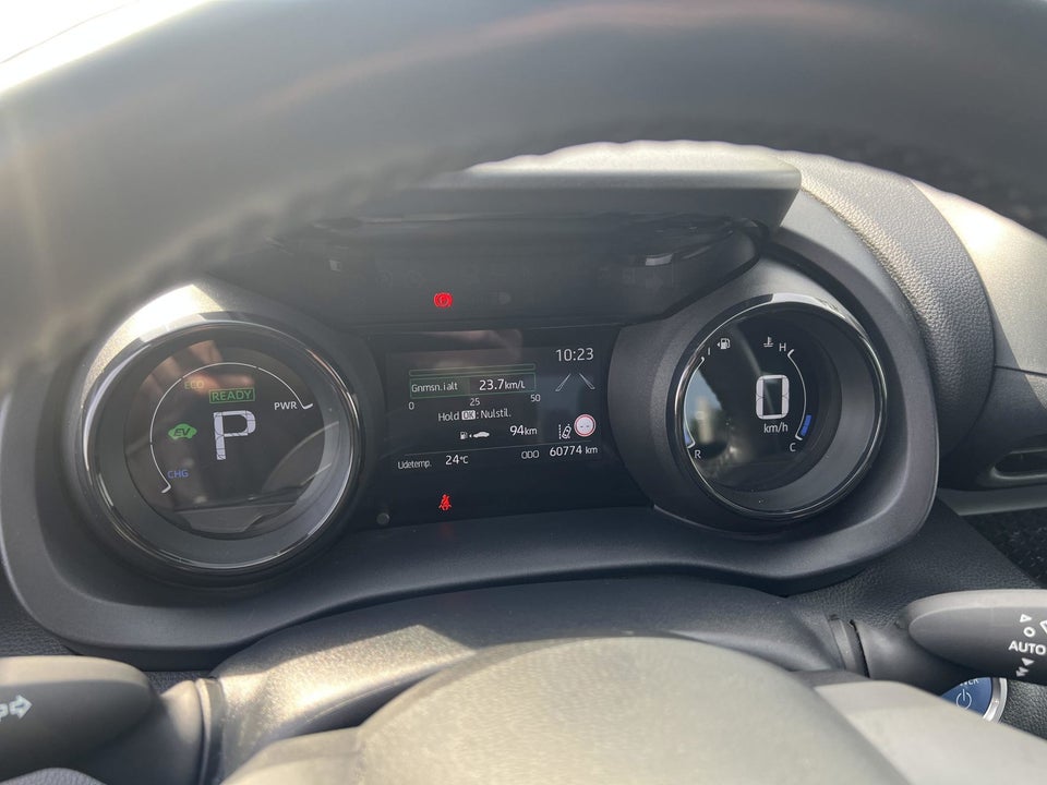 Toyota Yaris 1,5 Hybrid H3 Premier Edition e-CVT 5d