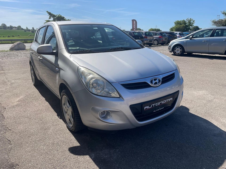 Hyundai i20 1,4 Comfort aut. 5d