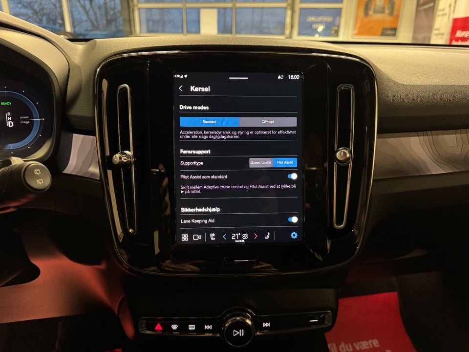 Volvo XC40 P8 ReCharge Twin Plus 5d