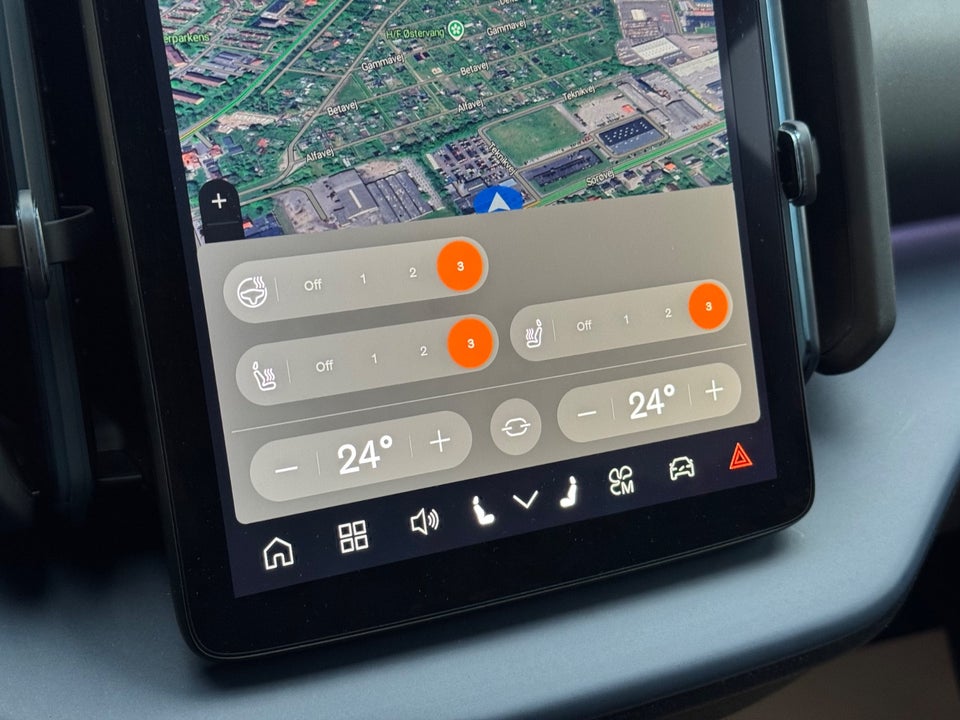 Volvo EX30 Extended Range Plus 5d