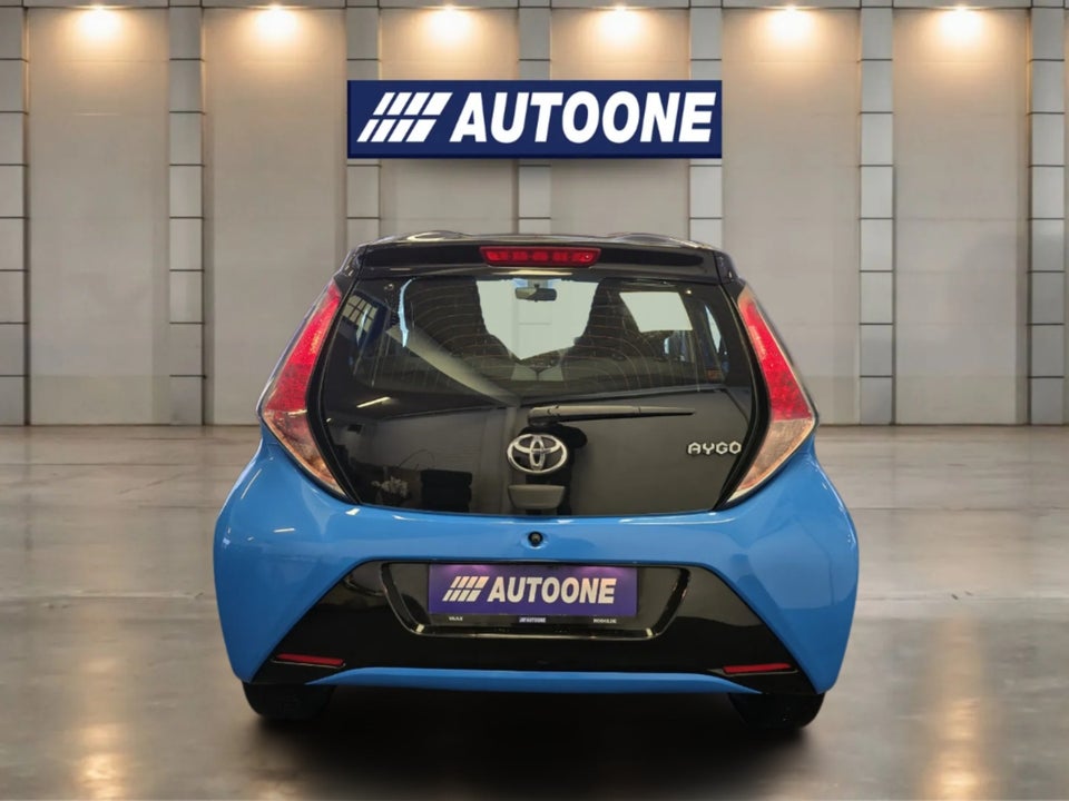 Toyota Aygo 1,0 VVT-i x-play 5d