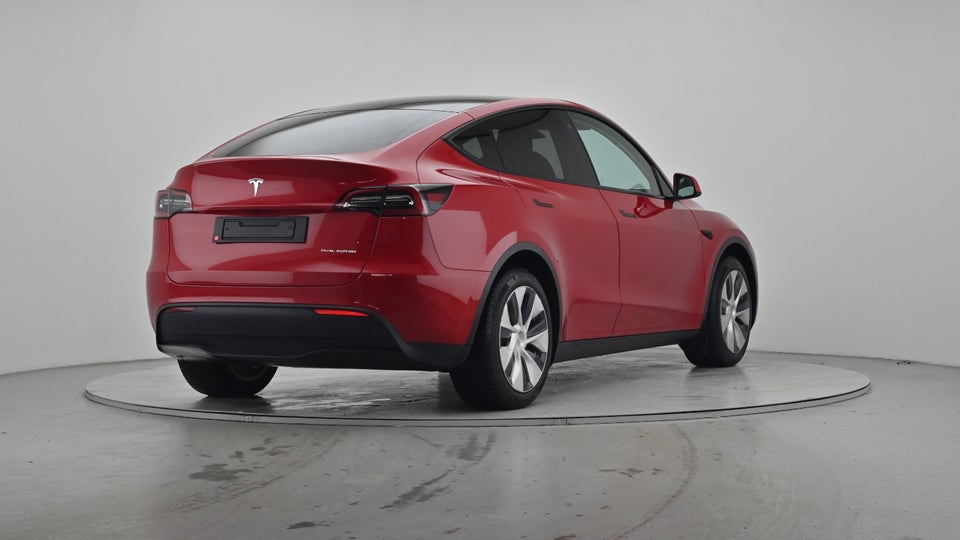 Tesla Model Y Long Range AWD 5d