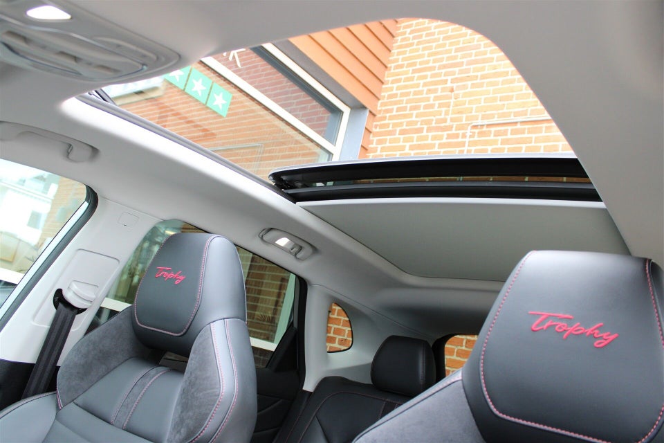 MG EHS 1,5 PHEV Luxury 5d