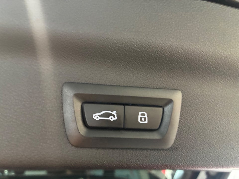 BMW iX1 xDrive30 X-Line 5d