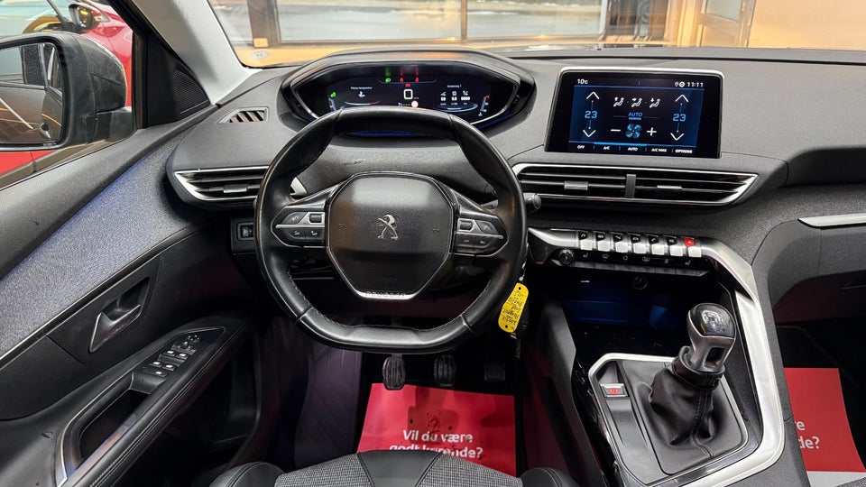 Peugeot 5008 1,5 BlueHDi 130 Allure 7prs 5d