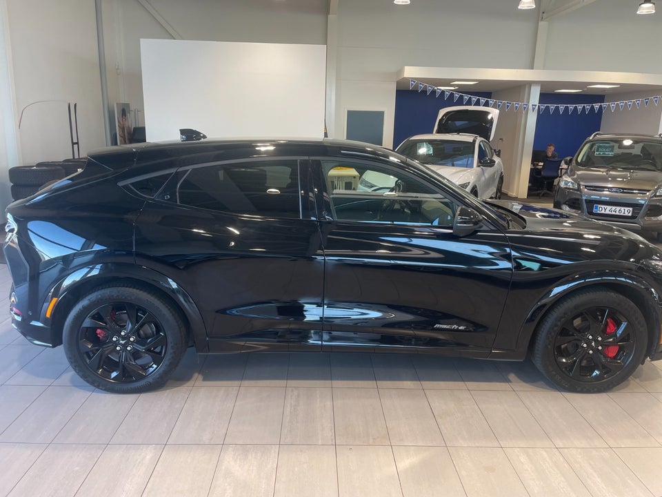 Ford Mustang Mach-E 98 Premium Extended Range 5d