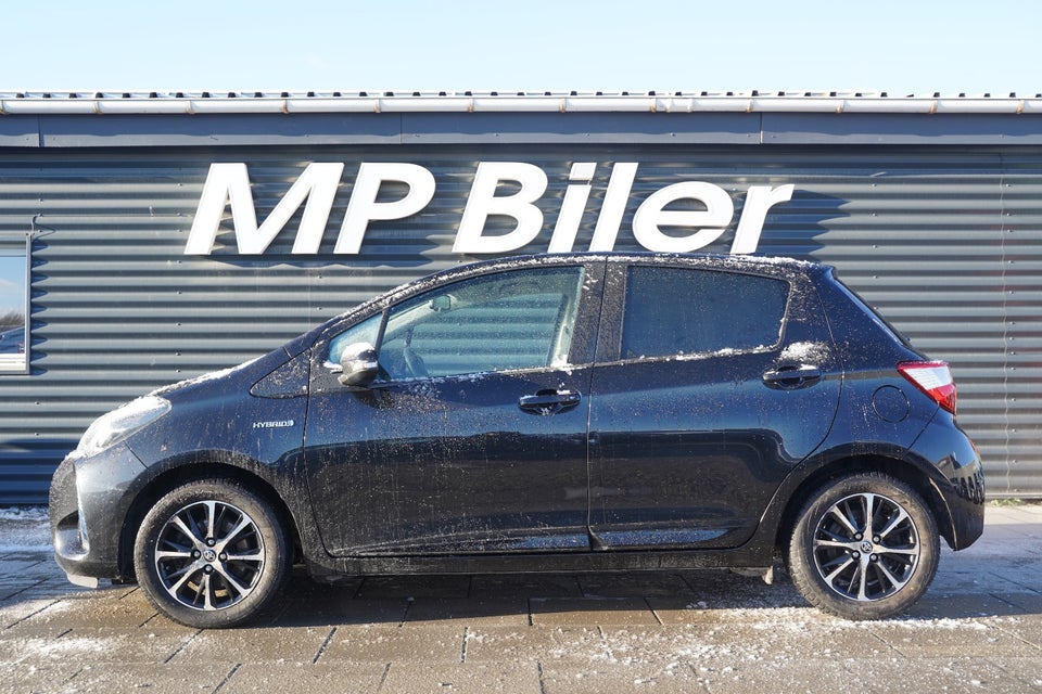 Toyota Yaris 1,5 Hybrid H3 Limited e-CVT 5d