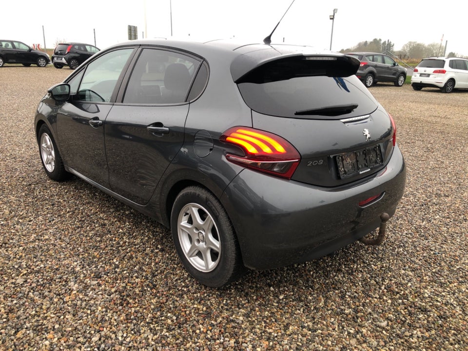 Peugeot 208 1,6 BlueHDi 100 Envy Sky 5d