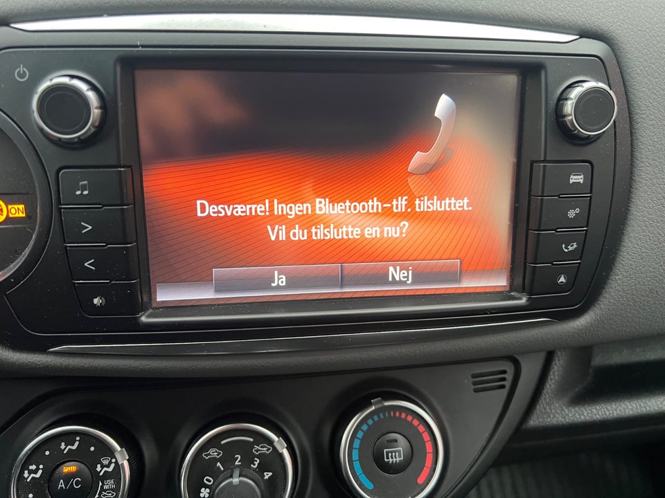 Toyota Yaris 1,0 VVT-i T2 Premium 5d