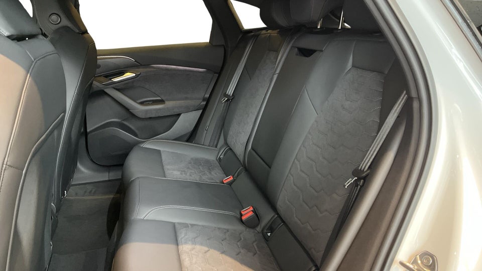 Audi A6 e-tron S-line plus Sportback 5d