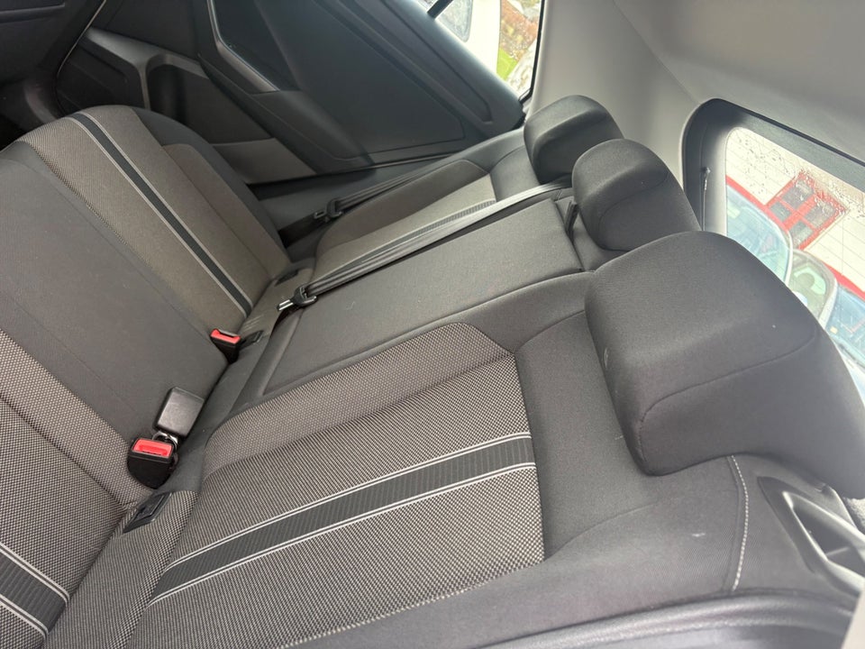 VW T-Roc 1,0 TSi 115 Style 5d