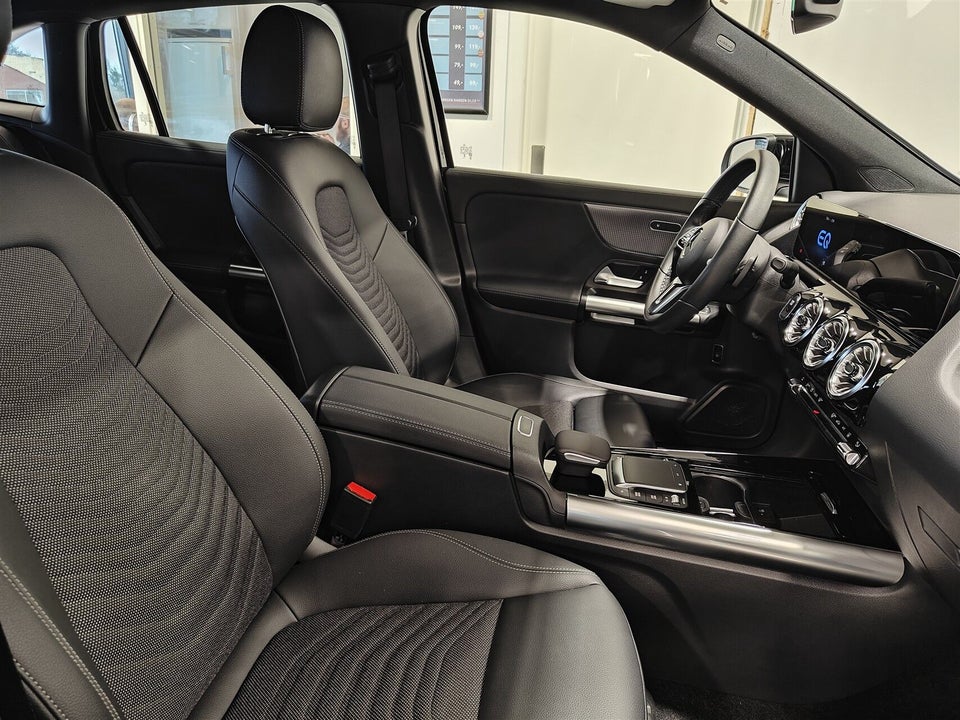 Mercedes EQA250 Progressive 5d