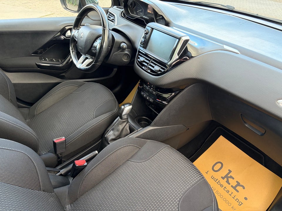 Peugeot 208 1,6 BlueHDi 100 Allure Sky 5d