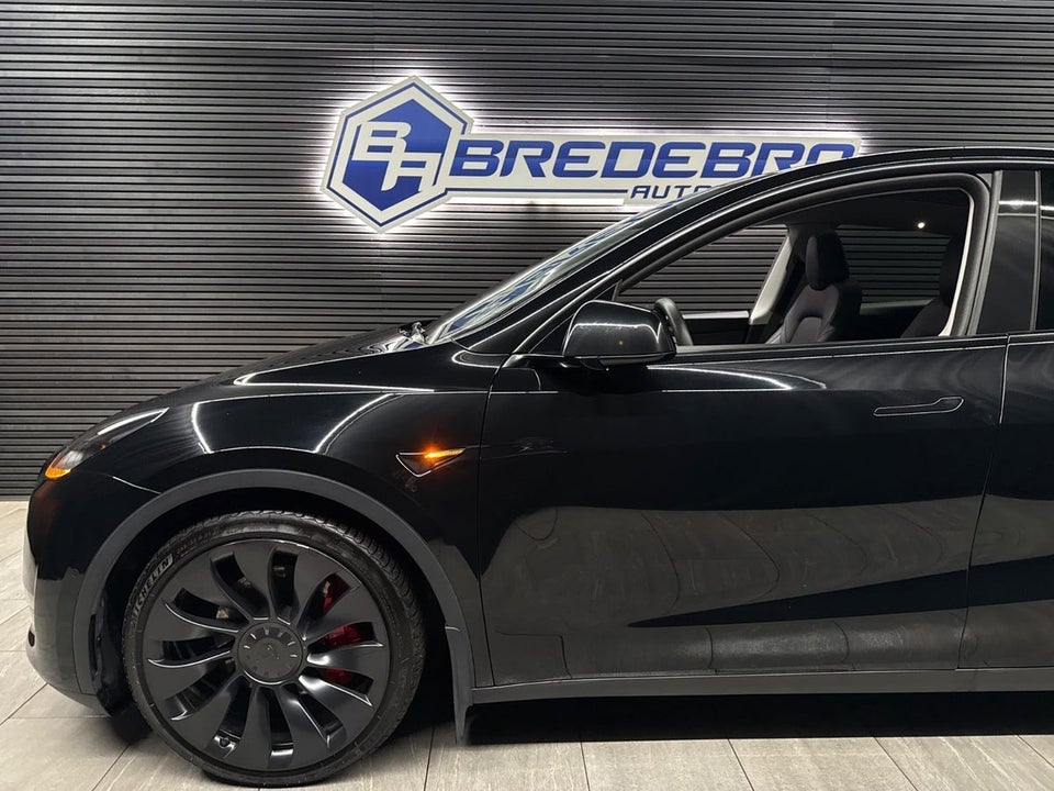 Tesla Model Y Performance AWD 5d