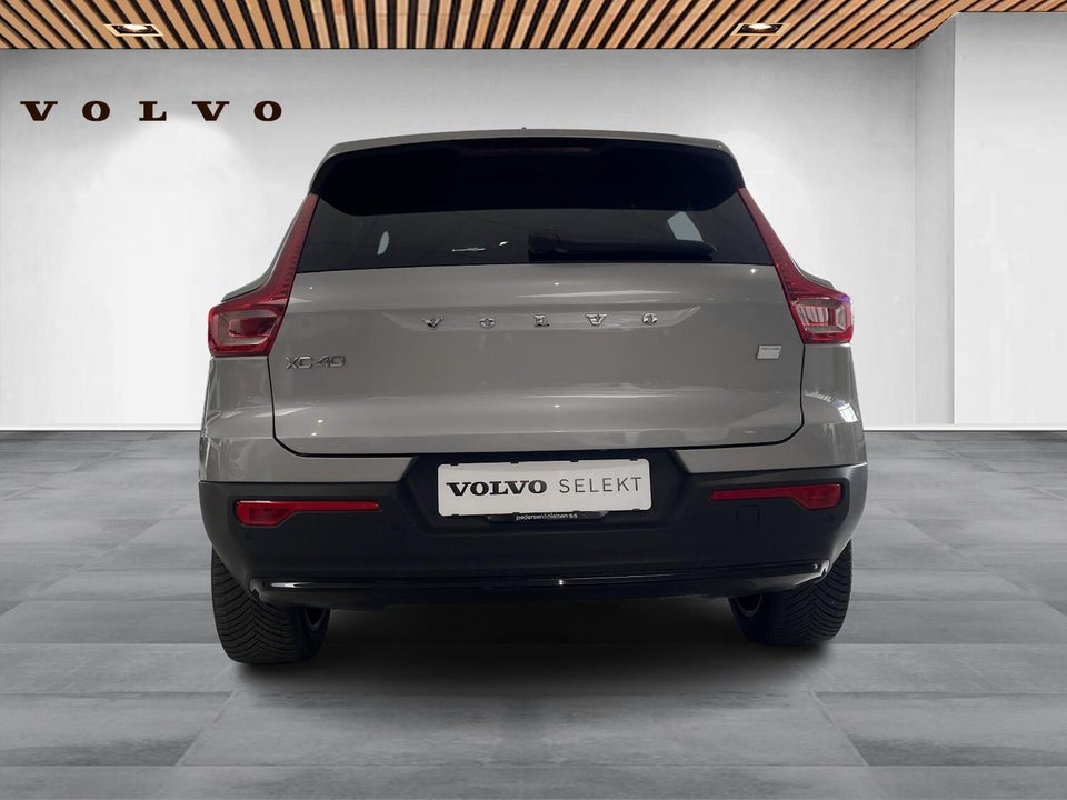 Volvo XC40 ReCharge Extended Range Plus 5d
