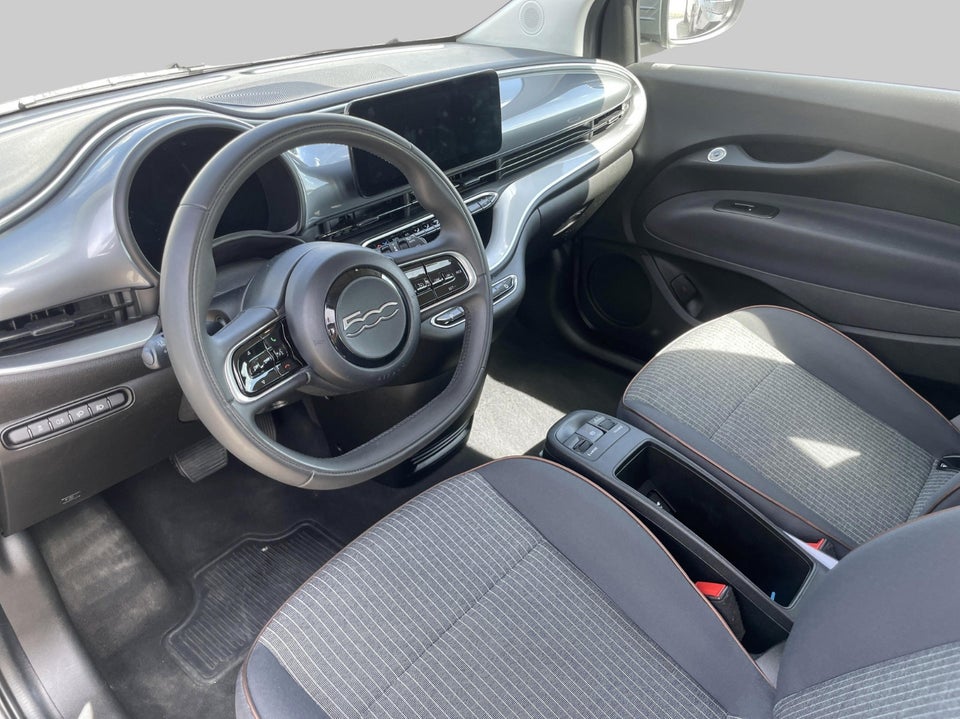 Fiat 500e 42 Icon 3d