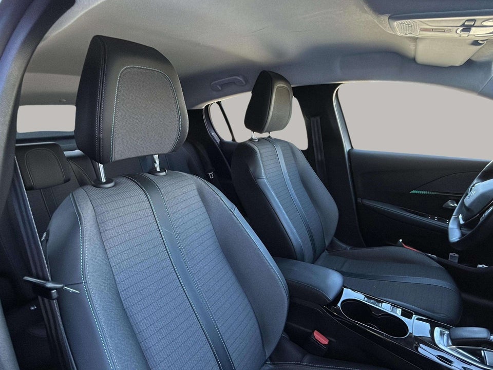 Peugeot e-208 50 Active Pack 5d