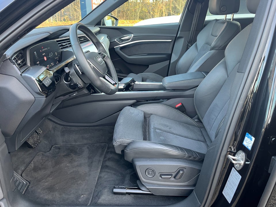 Audi e-tron 55 S-line quattro 5d