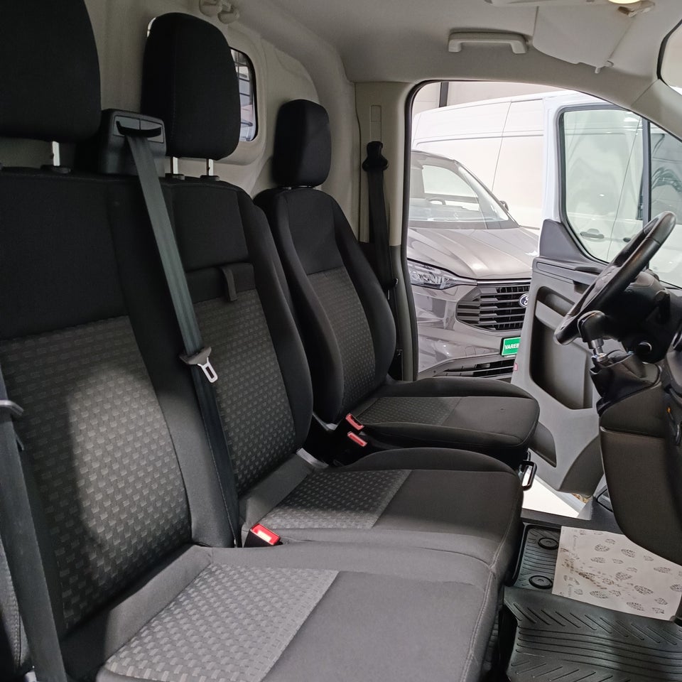 Ford Transit Custom 320 L2 2,0 TDCi 130 Trend