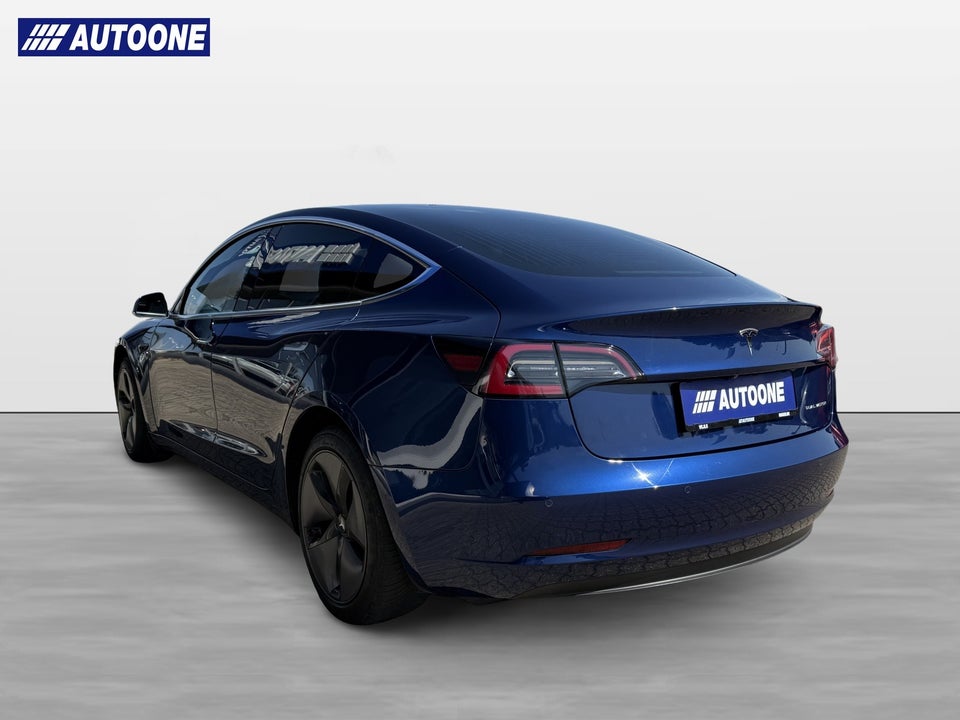 Tesla Model 3 Long Range AWD 4d