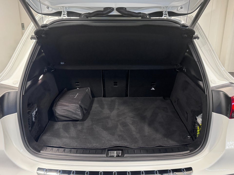 Mercedes EQA250 AMG Line 5d