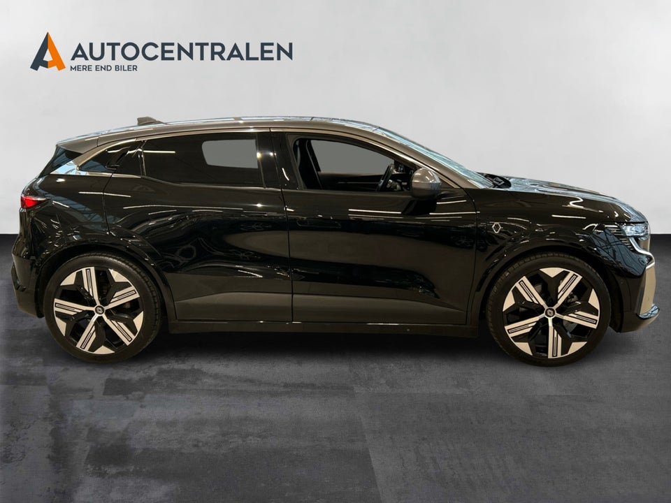 Renault Megane E-Tech 60 Iconic 5d