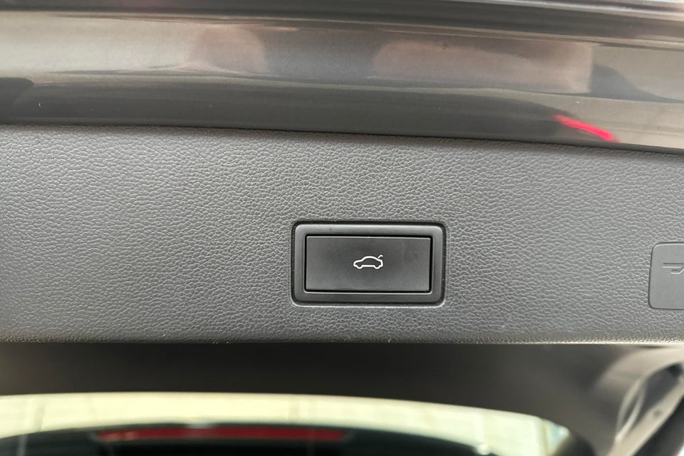 VW Golf VIII 1,5 eTSi 150 Style Variant DSG 5d