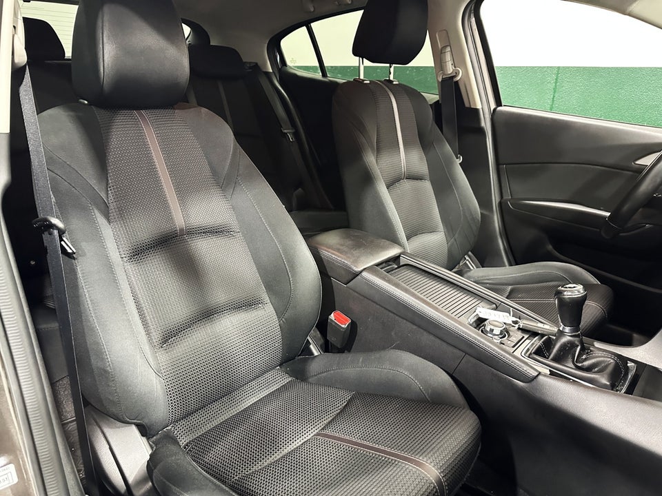 Mazda 3 2,2 SkyActiv-D 150 Optimum 5d