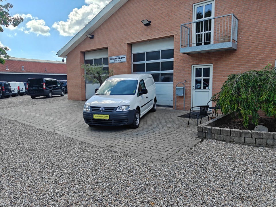 VW Caddy Maxi 1,6 TDi 102 Comfortline BMT Van 4d
