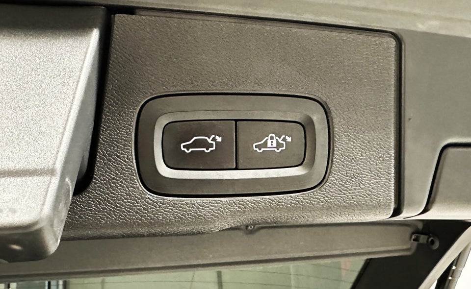 Volvo XC60 2,0 T5 250 Inscription aut. 5d