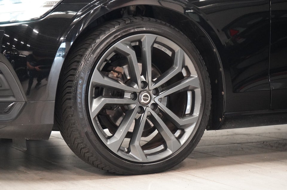 Volvo V60 2,0 D4 190 Momentum aut. 5d