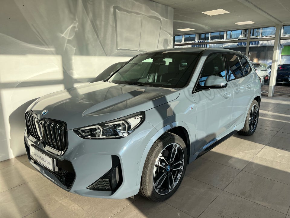 BMW iX1 xDrive30 M-Sport 5d