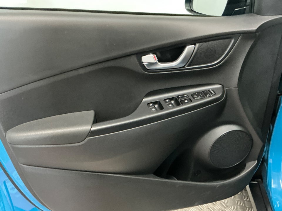 Hyundai Kona 39 EV Essential 5d